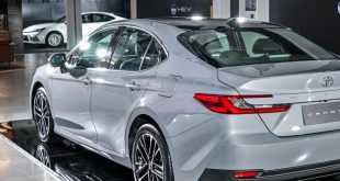 Transformasi Toyota New Camry HEV 2025, Tampil Semakin Elegan Banyak Dilirik Segmen Premium