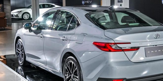 Transformasi Toyota New Camry HEV 2025, Tampil Semakin Elegan Banyak Dilirik Segmen Premium