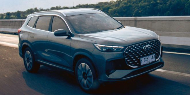 Test Drive Chery Tiggo 8 CSH, Alternatif Mobil Bensin Rasa EV