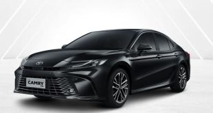 Cocok Buat yang Mau Sedan Bernuansa Mewah, Segini Harga Toyota Camry HEV
