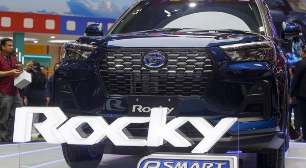 Daihatsu Rocky Hybrid Sudah Meluncur, Toyota Nggak Mau Bawa Raize Hybrid?