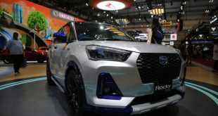 Estimasi Harga Daihatsu Rocky Hybrid Rp 300 Jutaan, Lawan Kuat Fronx Hybrid?
