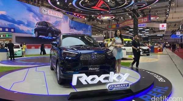 Dijual di Bawah Rp 300 Juta, Daihatsu Rocky Hybrid Ikut 'Perang' Harga?