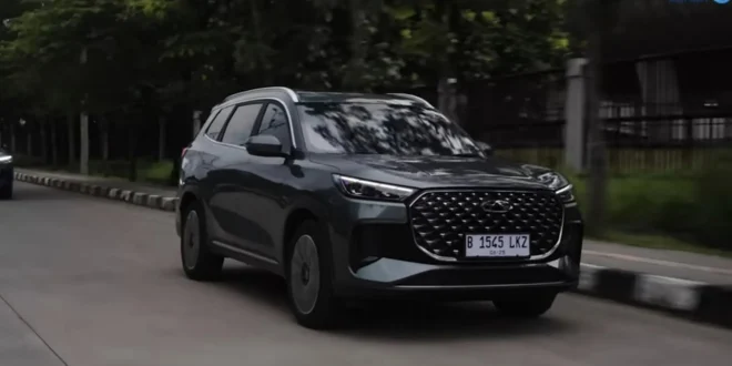 Review Chery Tiggo 8 CSH, Mewah di Luar, Canggih di Dalam!