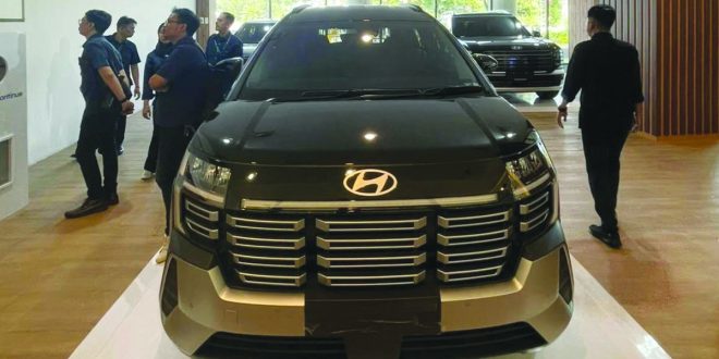 Arek Suroboyo, Saatnya Test Drive Hyundai STARGAZER Cartenz & Cartenz X di Grand City Mall