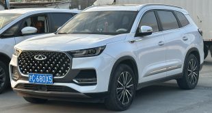 SUV Hybrid Chery Tiggo 8 CSH 2025, Mobil Paling Irit? | Video Review